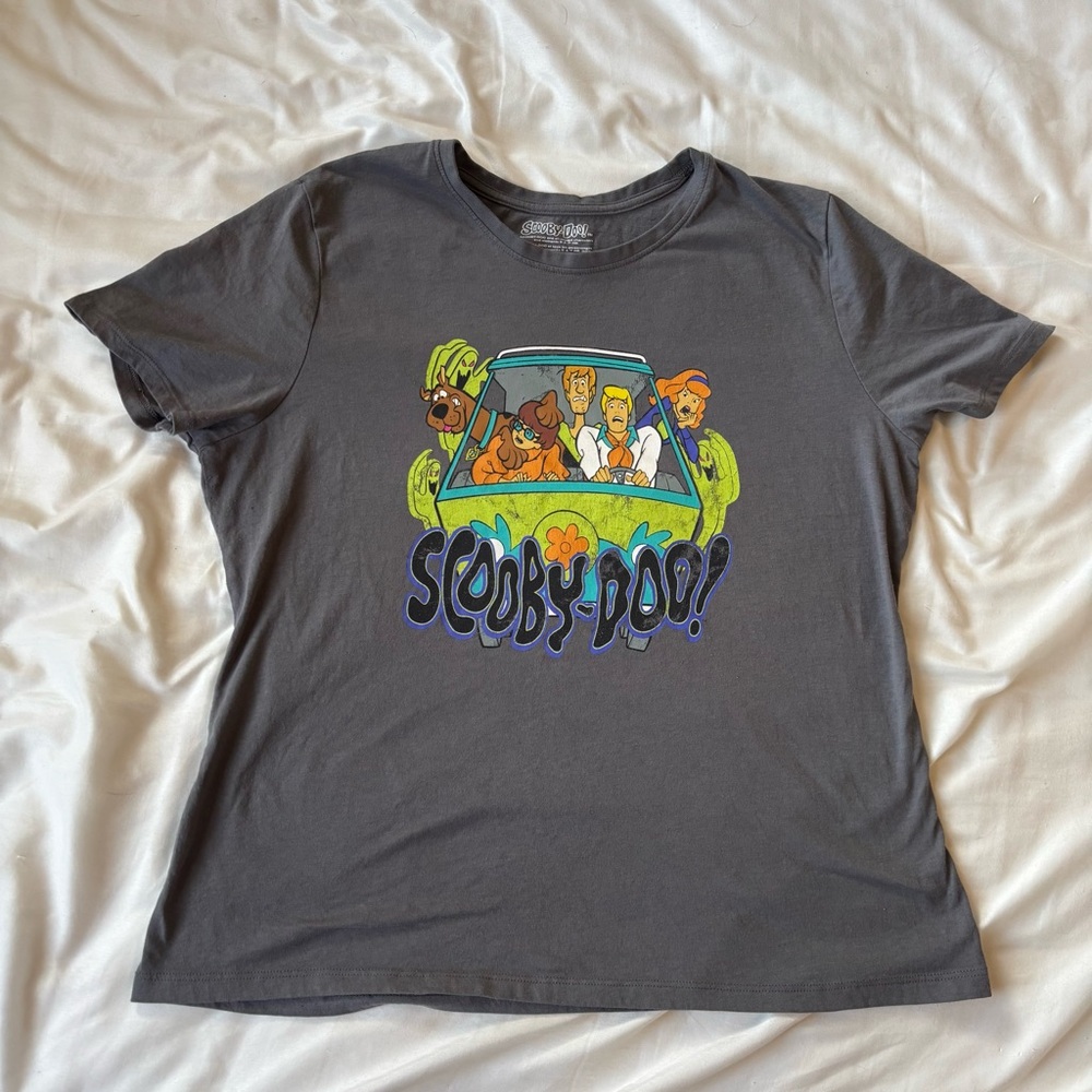 3/$25 Scooby-Doo Gray Graphic Tee